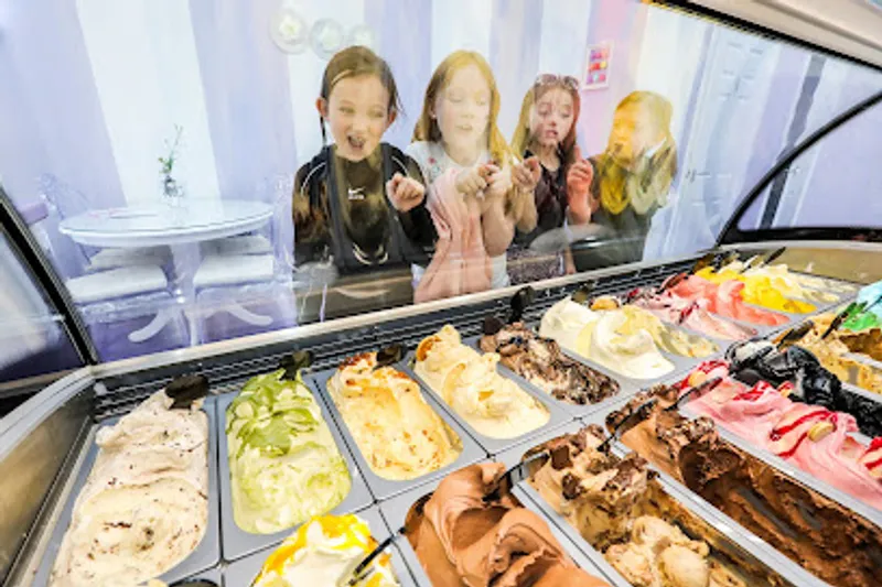 Happy Spoon Ice Cream Parlour