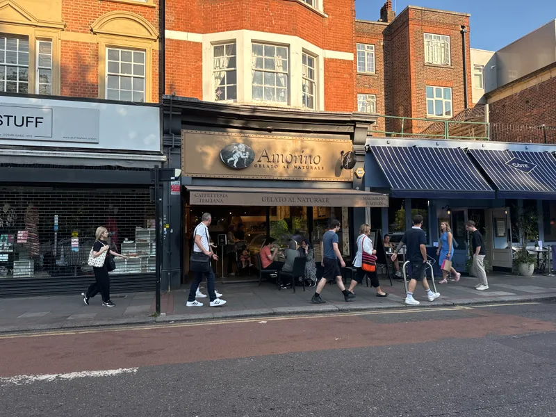 Amorino Gelato - London Ealing Broadway