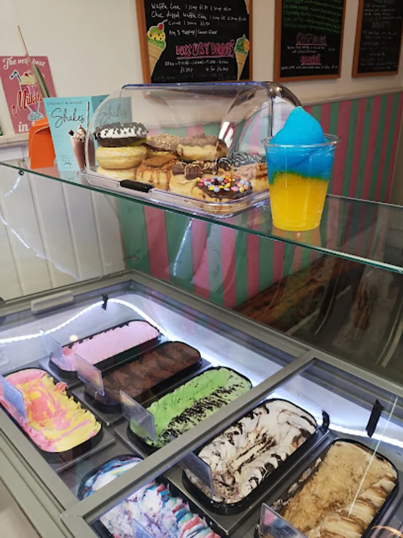 Roberto's Ice Cream Emporium