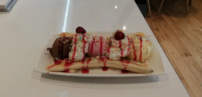 Nicki's Ice Cream Parlour