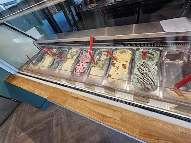Wholly Gelato Gloucester Food Dock