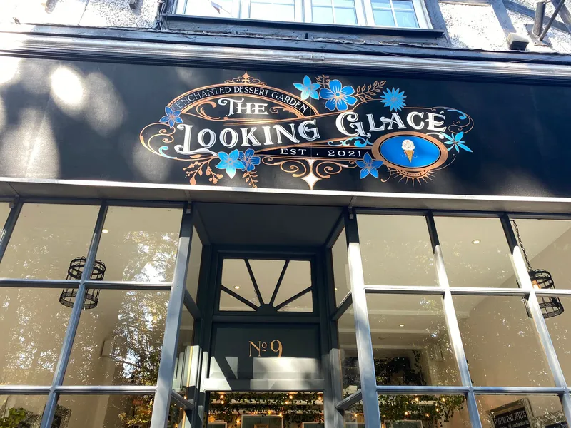 The Looking Glace